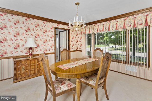 93 PETER RAFFERTY DR, Hamilton, NJ 08690