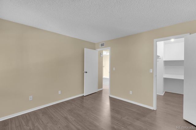 908 S Walden Way 206, Aurora, CO 80017