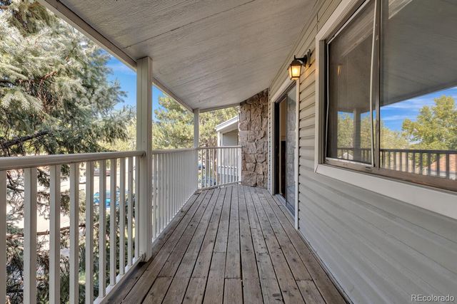 908 S Walden Way 206, Aurora, CO 80017