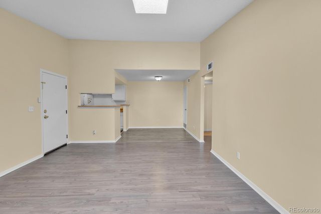 908 S Walden Way 206, Aurora, CO 80017