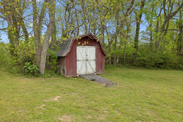 7102 Hartsville Pike, Lebanon, TN 37087