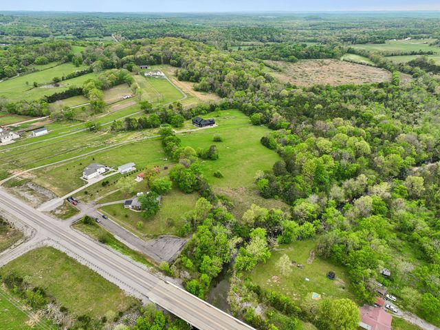 7102 Hartsville Pike, Lebanon, TN 37087