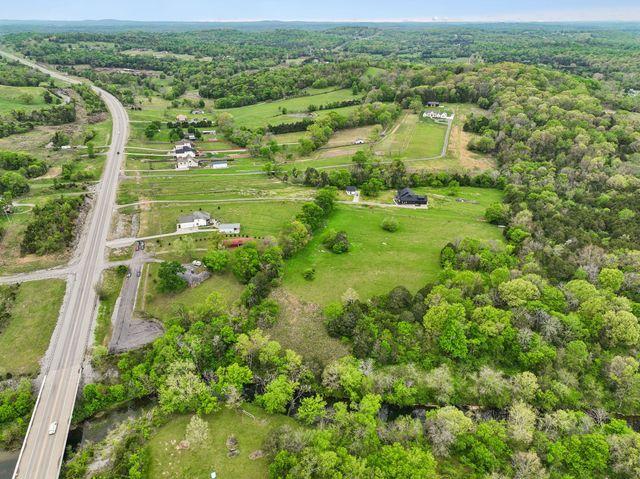 7102 Hartsville Pike, Lebanon, TN 37087