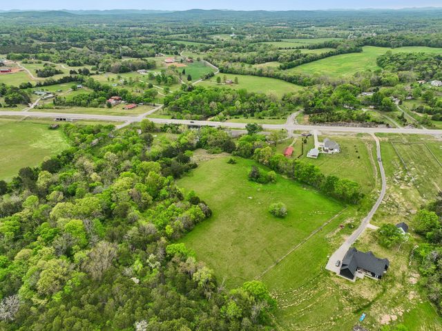 7102 Hartsville Pike, Lebanon, TN 37087