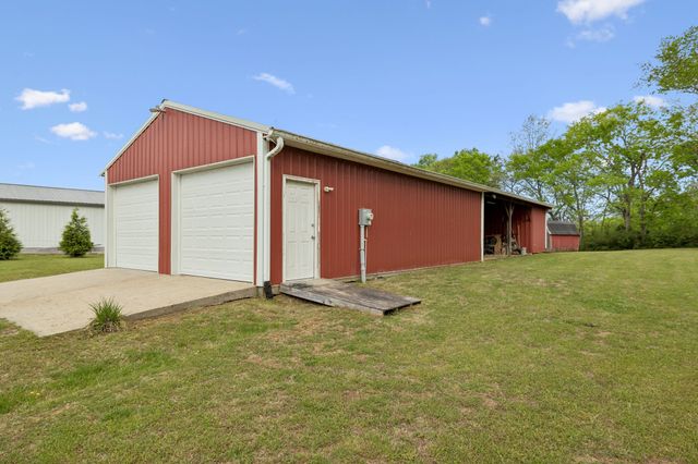 7102 Hartsville Pike, Lebanon, TN 37087