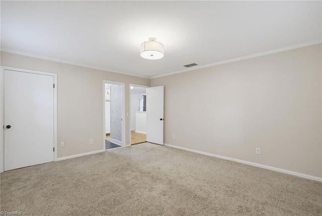 462 Knightwood Court, Kernersville, NC 27284