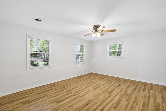 462 Knightwood Court, Kernersville, NC 27284
