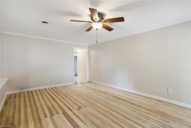 462 Knightwood Court, Kernersville, NC 27284