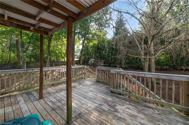 462 Knightwood Court, Kernersville, NC 27284