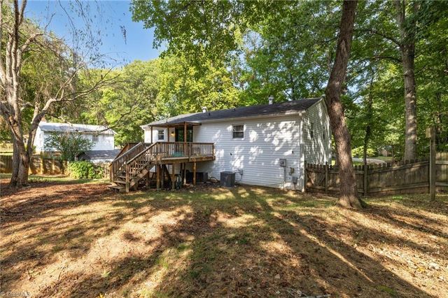 462 Knightwood Court, Kernersville, NC 27284