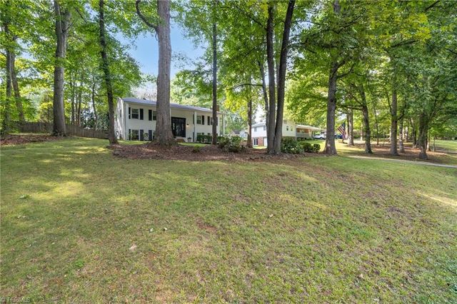 462 Knightwood Court, Kernersville, NC 27284