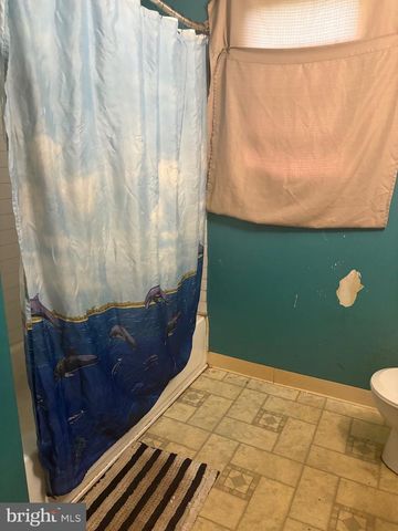 400 LOUISE AVE, Croydon, PA 19021