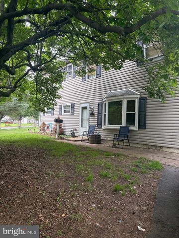 400 LOUISE AVE, Croydon, PA 19021