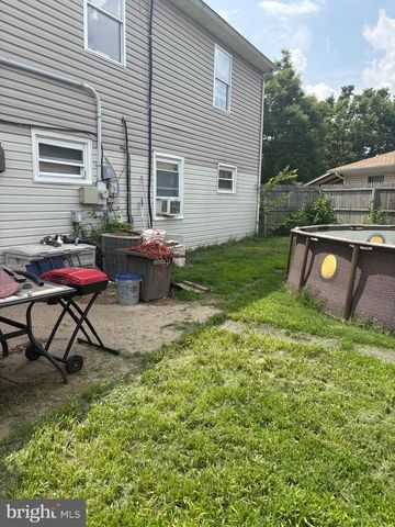 400 LOUISE AVE, Croydon, PA 19021