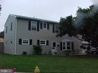 400 LOUISE AVE, Croydon, PA 19021
