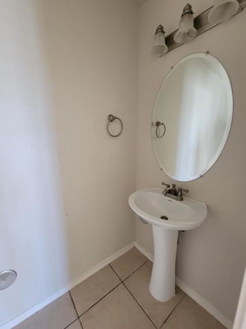 10051 RAILROAD Drive 802, El Paso, TX 79924