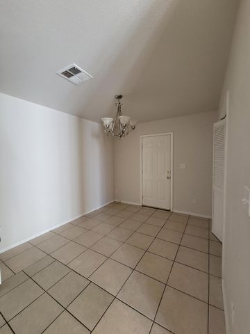 10051 RAILROAD Drive 802, El Paso, TX 79924