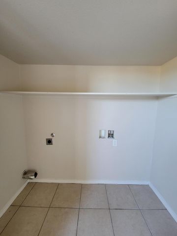 10051 RAILROAD Drive 802, El Paso, TX 79924