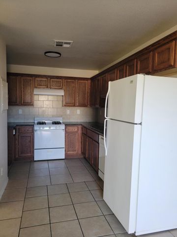 10051 RAILROAD Drive 802, El Paso, TX 79924