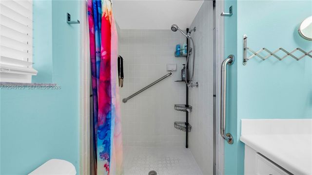 2861 Somerset Dr 301, Lauderdale Lakes, FL 33311
