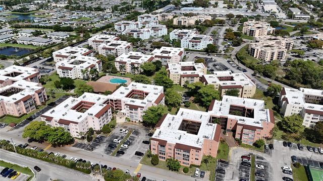 2861 Somerset Dr 301, Lauderdale Lakes, FL 33311