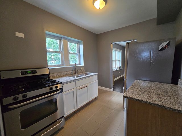 834 N Christiana Avenue 3, Chicago, IL 60651