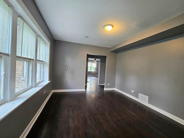 834 N Christiana Avenue 3, Chicago, IL 60651