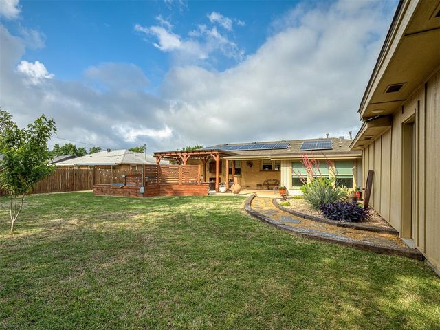 1325 Dorchester Drive, Norman, OK 73069