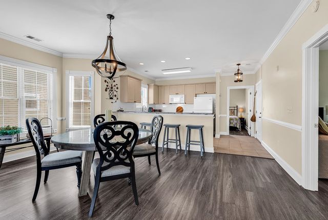 4879 Luster Leaf Cir Apt 305, Myrtle Beach, SC 29577