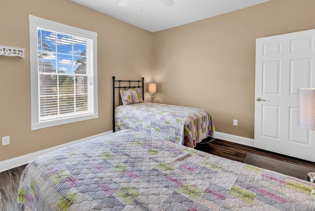 4879 Luster Leaf Cir Apt 305, Myrtle Beach, SC 29577