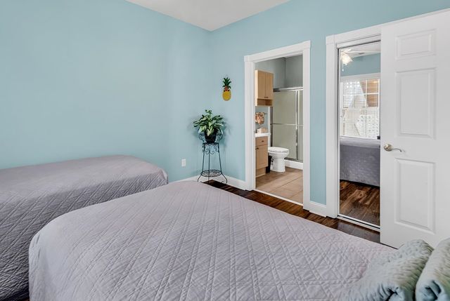 4879 Luster Leaf Cir Apt 305, Myrtle Beach, SC 29577