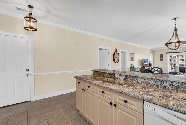 4879 Luster Leaf Cir Apt 305, Myrtle Beach, SC 29577