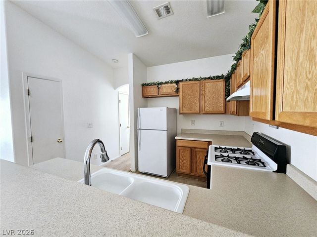 1663 Lefty Garcia Way, Henderson, NV 89002