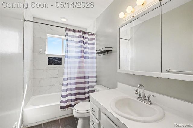 7409 Seymour Road, Swartz Creek, MI 48473