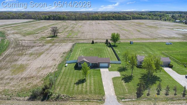 7409 Seymour Road, Swartz Creek, MI 48473