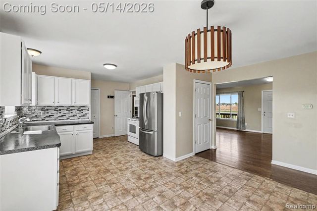 7409 Seymour Road, Swartz Creek, MI 48473