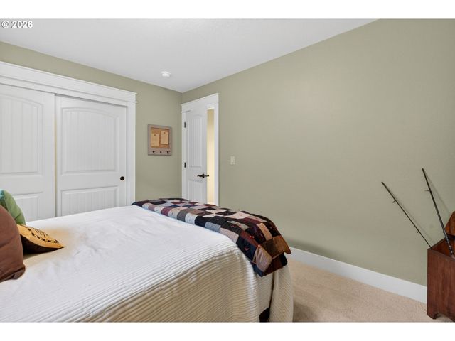 17165 Sw KING RICHARD Ct, Sherwood, OR 97140