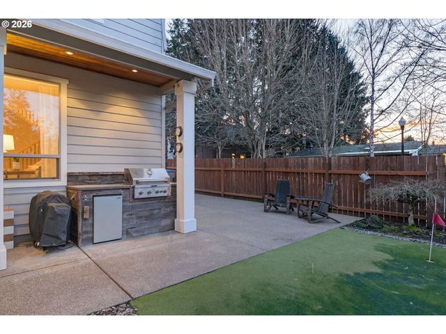 17165 Sw KING RICHARD Ct, Sherwood, OR 97140