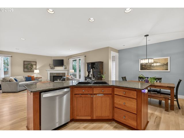 17165 Sw KING RICHARD Ct, Sherwood, OR 97140