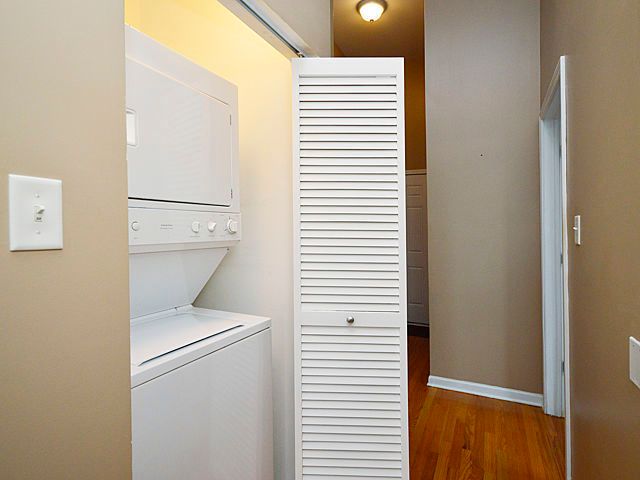 949 N Willard Court 203, Chicago, IL 60642
