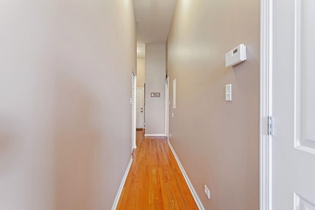 949 N Willard Court 203, Chicago, IL 60642