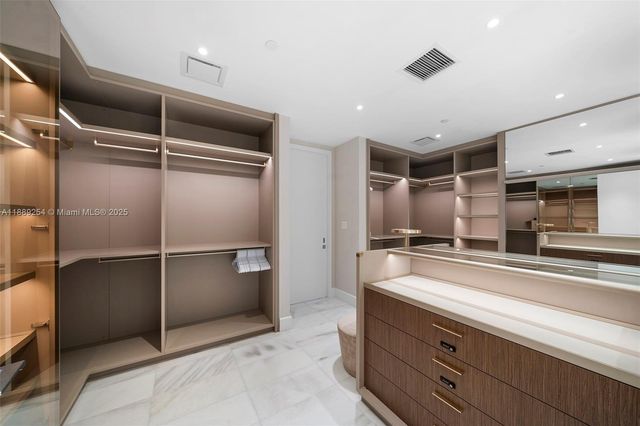700 NE 26th Ter 3803, Miami, FL 33137