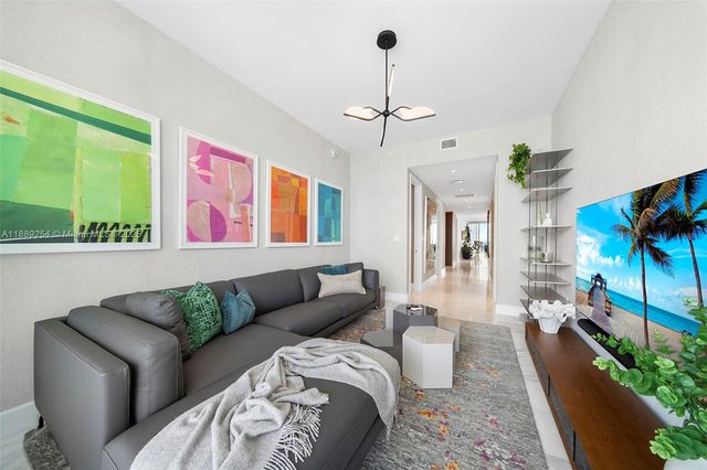 700 NE 26th Ter 3803, Miami, FL 33137