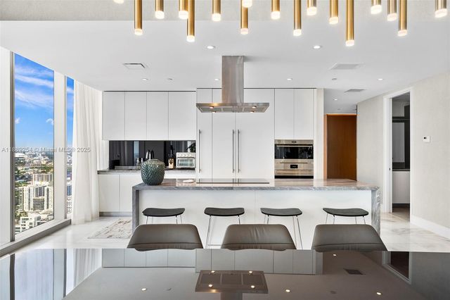 700 NE 26th Ter 3803, Miami, FL 33137