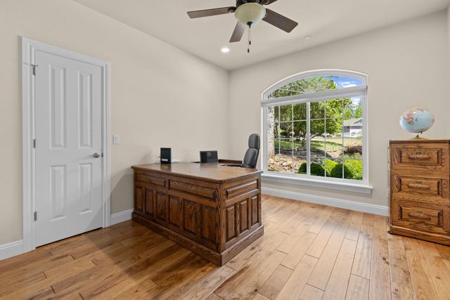 11733 Inverness Way, Auburn, CA 95602