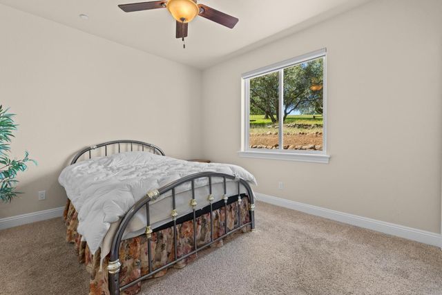 11733 Inverness Way, Auburn, CA 95602