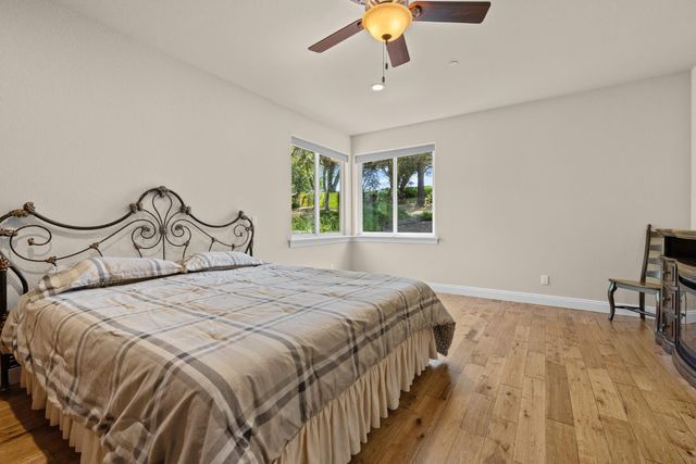 11733 Inverness Way, Auburn, CA 95602