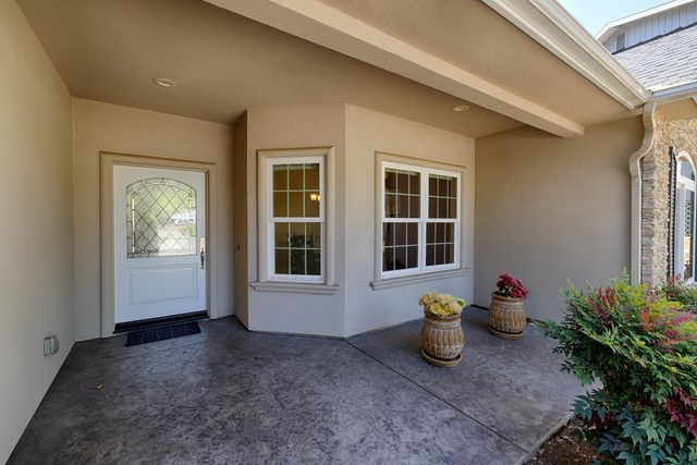 11733 Inverness Way, Auburn, CA 95602
