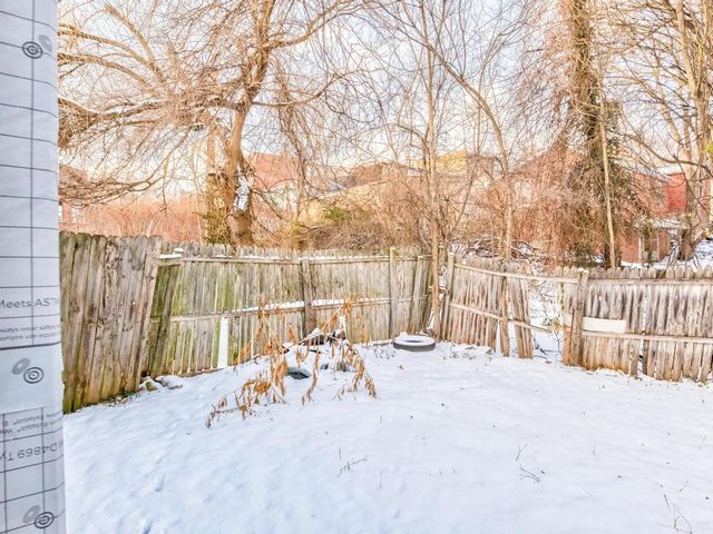 614 8th St, Beaver Falls, PA 15010