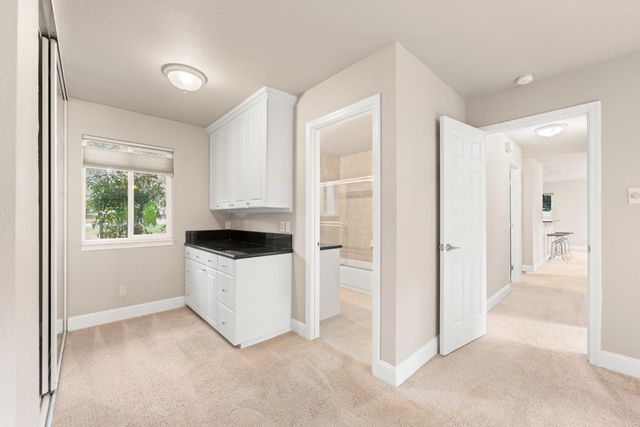 11389 Torrey Pines Dr, Auburn, CA 95602